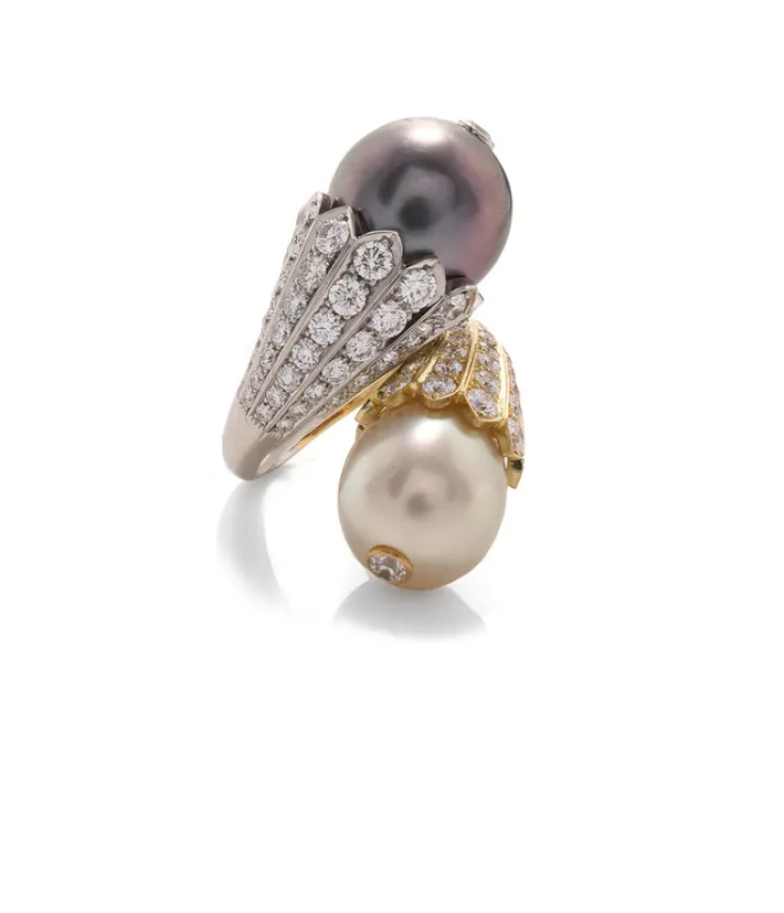 David Webb Rings*Flower Bud Crossover Ring